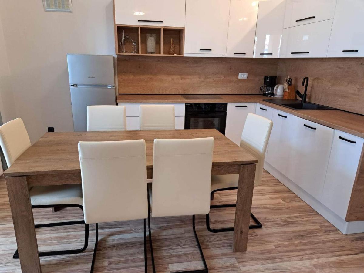 Apartments Ploka Трогир Экстерьер фото